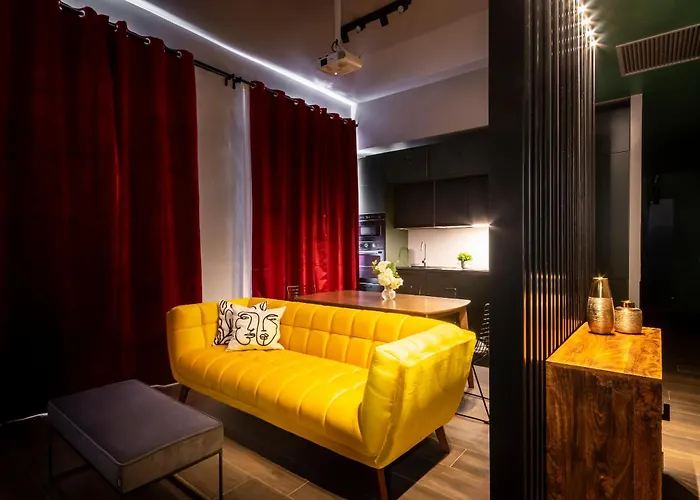 Blooper Cine House Апартаменты *