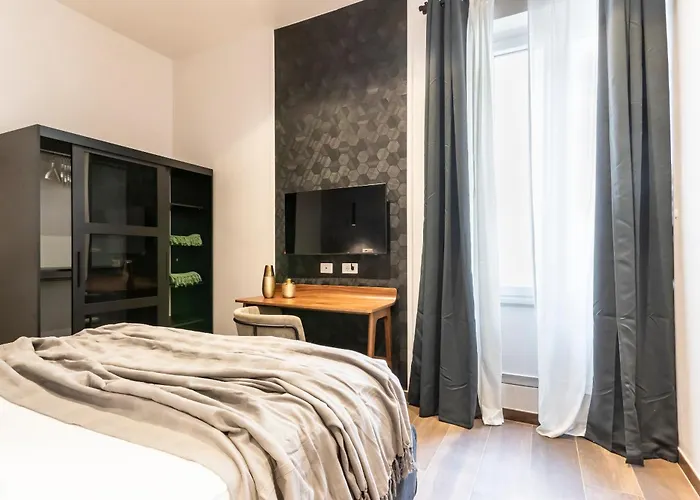 Blooper Cine House Рим